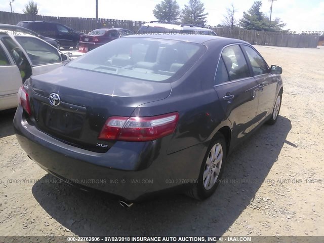 4T1BK46K87U010115 - 2007 TOYOTA CAMRY NEW GENERAT LE/XLE/SE GRAY photo 4