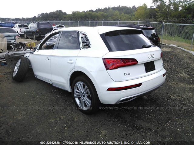 WA1BNAFY4J2011242 - 2018 AUDI Q5 PREMIUM PLUS WHITE photo 3