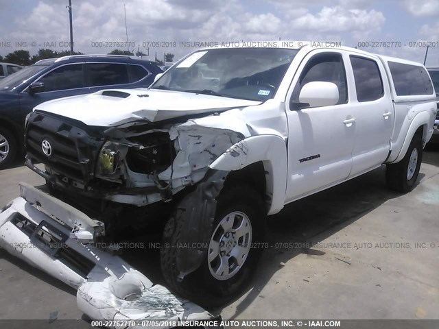 5TEMU52N49Z610427 - 2009 TOYOTA TACOMA DOUBLE CAB LONG BED WHITE photo 2