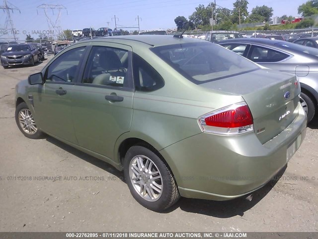 1FAHP35N88W116162 - 2008 FORD FOCUS SE/SEL/SES GREEN photo 3