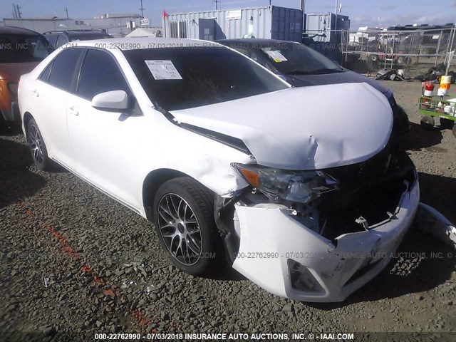 4T4BF1FK9DR292611 - 2013 TOYOTA CAMRY L/SE/LE/XLE 白色 照片 1
