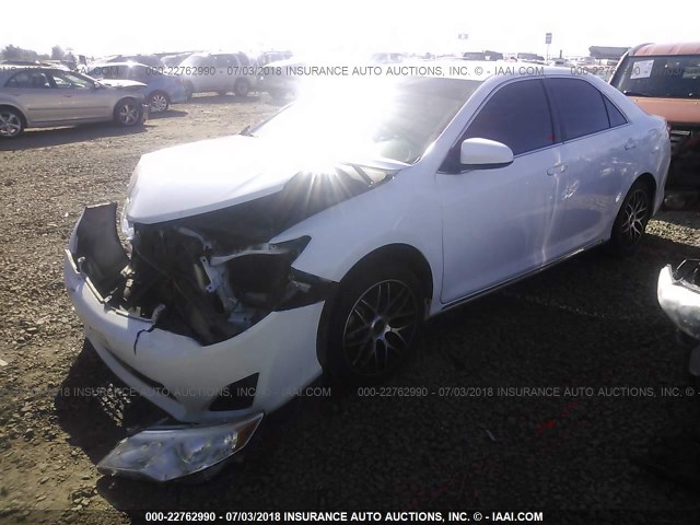 4T4BF1FK9DR292611 - 2013 TOYOTA CAMRY L/SE/LE/XLE 白色 照片 2