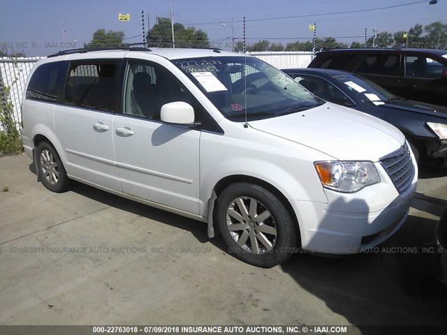 2A8HR54P88R676106 - 2008 CHRYSLER TOWN & COUNTRY TOURING WHITE photo 1