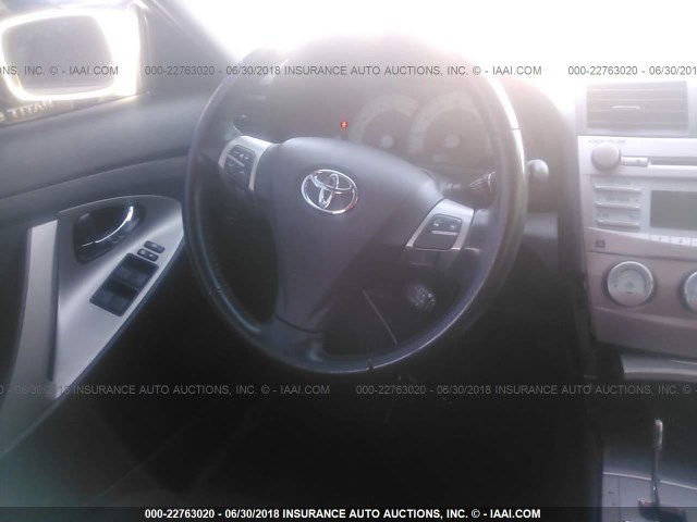 4T1BK46K67U530135 - 2007 TOYOTA CAMRY NEW GENERAT LE/XLE/SE WHITE photo 5