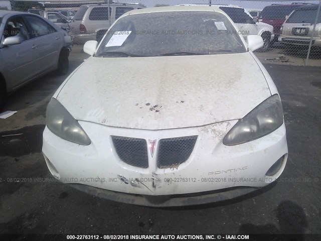 2G2WP552581172266 - 2008 PONTIAC GRAND PRIX WHITE photo 6