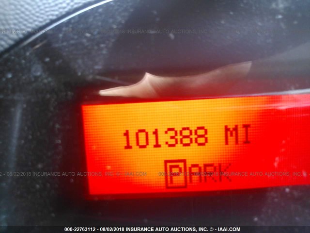 2G2WP552581172266 - 2008 PONTIAC GRAND PRIX WHITE photo 7