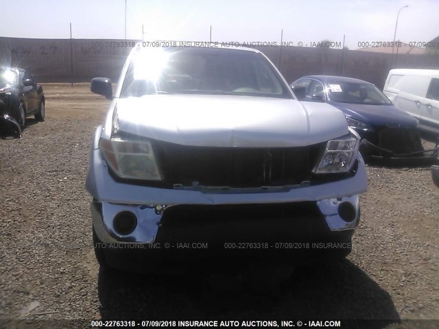 1N6AD07U48C440571 - 2008 NISSAN FRONTIER CREW CAB LE/SE/OFF ROAD SILVER photo 6