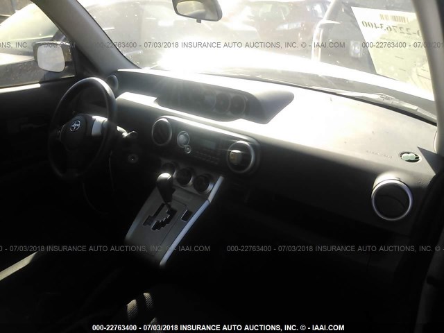 JTLZE4FE4A1113131 - 2010 TOYOTA SCION XB ვერცხლისფერი ფოტო 5