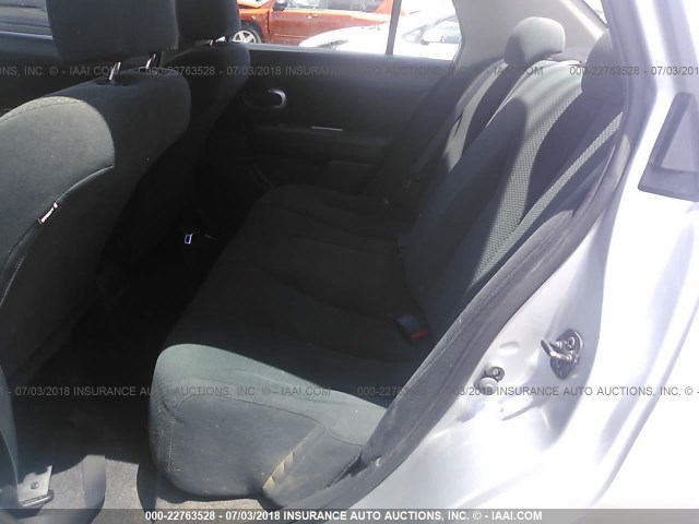 3N1BC1AP0BL470345 - 2011 NISSAN VERSA S/SL ვერცხლისფერი ფოტო 8