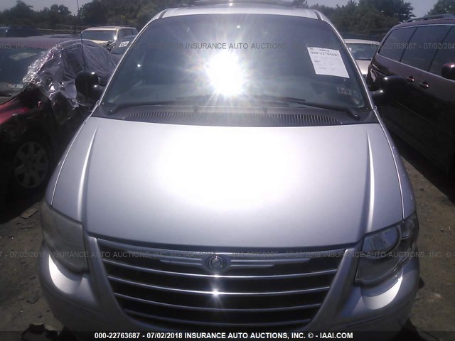 2C4GP64L55R250638 - 2005 CHRYSLER TOWN & COUNTRY LIMITED SILVER photo 6