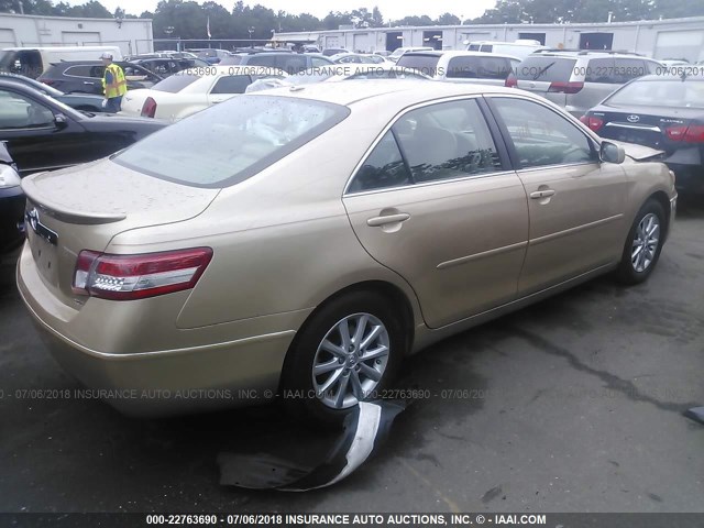 4T1BK3EK0BU623575 - 2011 TOYOTA CAMRY SE/LE/XLE 金色 照片 4