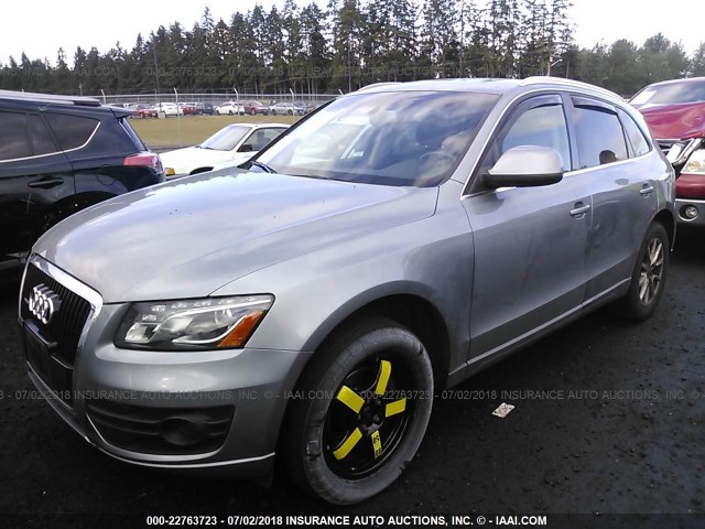 WA1KK78R59A027792 - 2009 AUDI Q5 3.2 GRAY photo 2