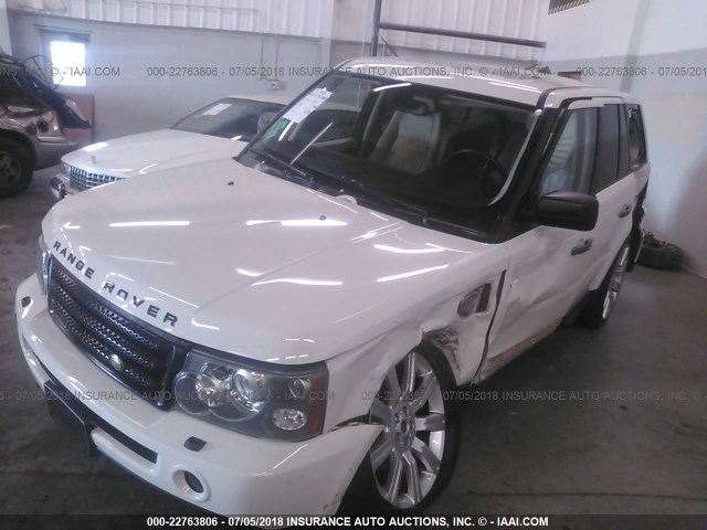 SALSK25408A186437 - 2008 LAND ROVER RANGE ROVER SPORT HSE WHITE photo 2