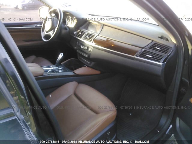 5UXFG4C51AL225997 - 2010 BMW X6 XDRIVE35I BLACK photo 5