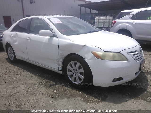 4T1BK46K47U503936 - 2007 TOYOTA CAMRY NEW GENERAT LE/XLE/SE WHITE photo 1