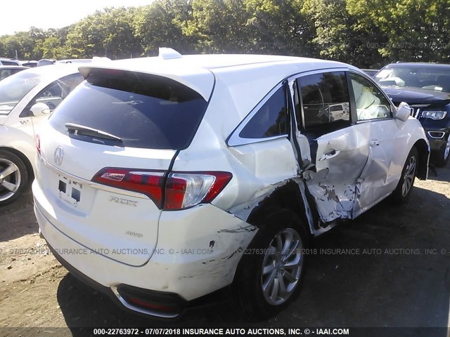 5J8TB4H39JL018799 - 2018 ACURA RDX WHITE photo 4