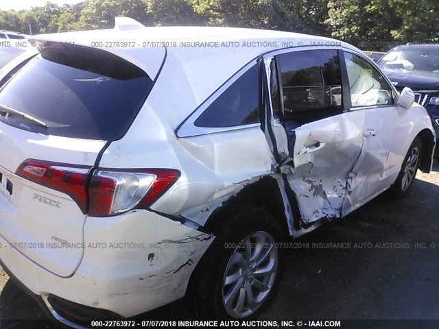 5J8TB4H39JL018799 - 2018 ACURA RDX WHITE photo 6