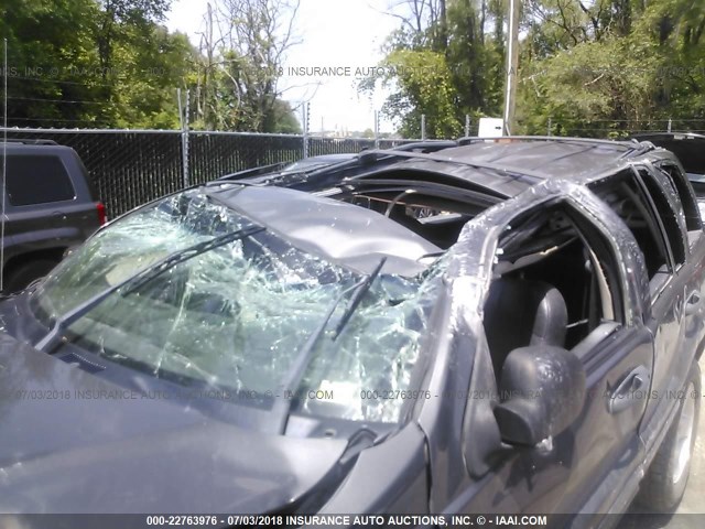 1J4GW48N14C175991 - 2004 JEEP GRAND CHEROKEE LAREDO/COLUMBIA/FREEDOM 灰色 照片 6