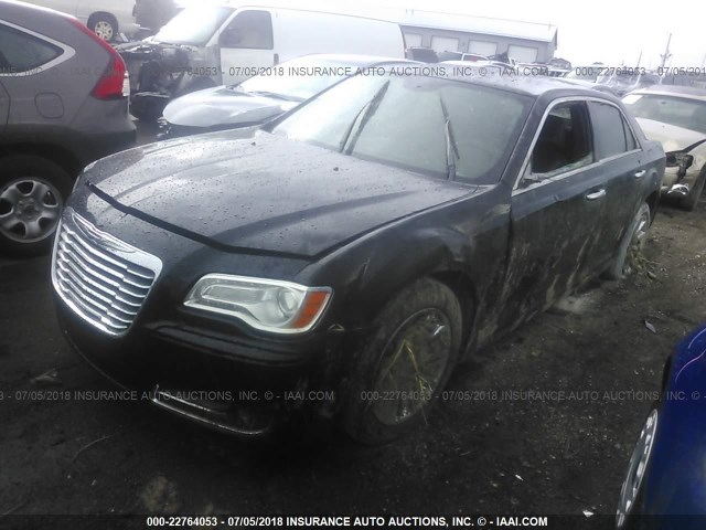 2C3CCACG8CH250397 - 2012 CHRYSLER 300 LIMITED BLACK photo 2