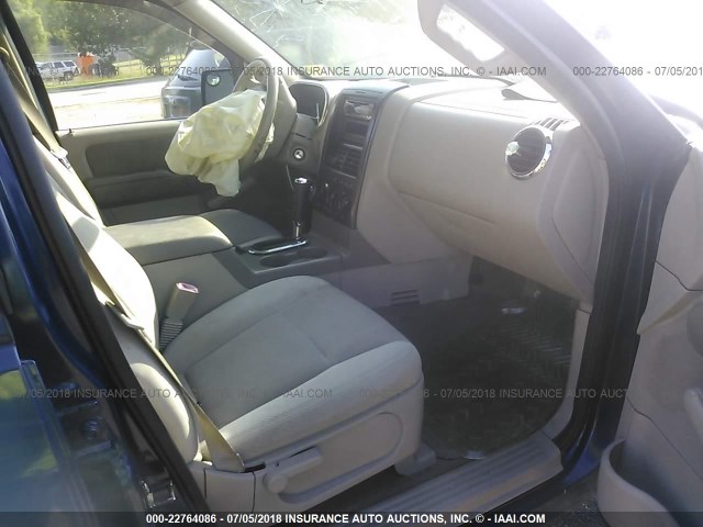 1FMEU73E97UB55350 - 2007 FORD EXPLORER XLT BLUE photo 5