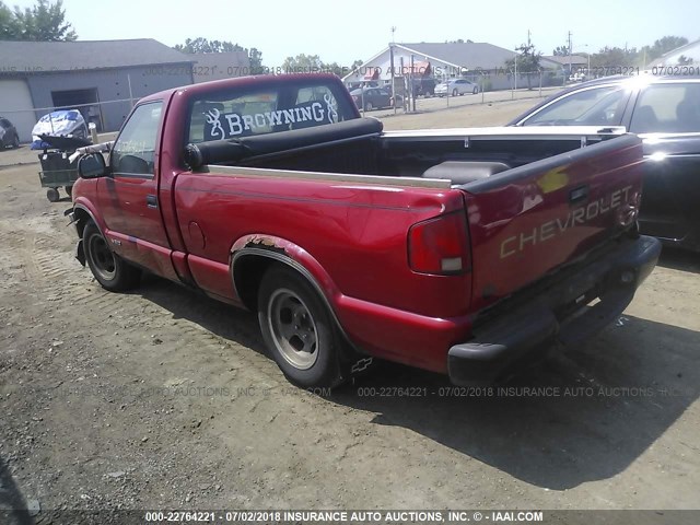 1GCCS1443WK177178 - 1998 CHEVROLET S TRUCK S10 RED photo 3