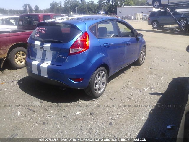 3FADP4FJ3BM179337 - 2011 FORD FIESTA SES BLUE photo 4