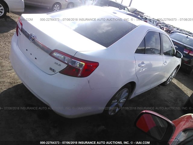 4T1BD1FK7CU029788 - 2012 TOYOTA CAMRY HYBRID/LE/XLE WHITE photo 4