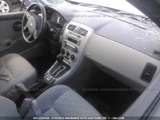 2CNDL63F856005565 - 2005 CHEVROLET EQUINOX LT SILVER photo 5