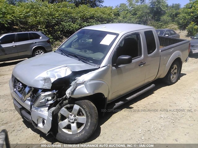 1N6AD0CW5CC403576 - 2012 NISSAN FRONTIER SV/PRO-4X SILVER photo 2