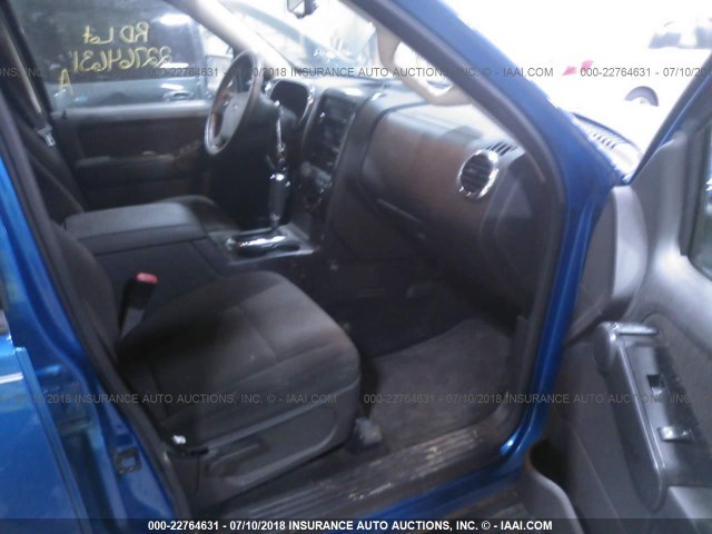 1FMEU7DE3AUB08028 - 2010 FORD EXPLORER XLT BLUE photo 5