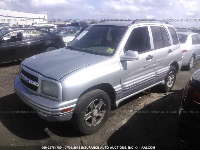 2CNBE634446902820 - 2004 CHEVROLET TRACKER LT SILVER photo 2