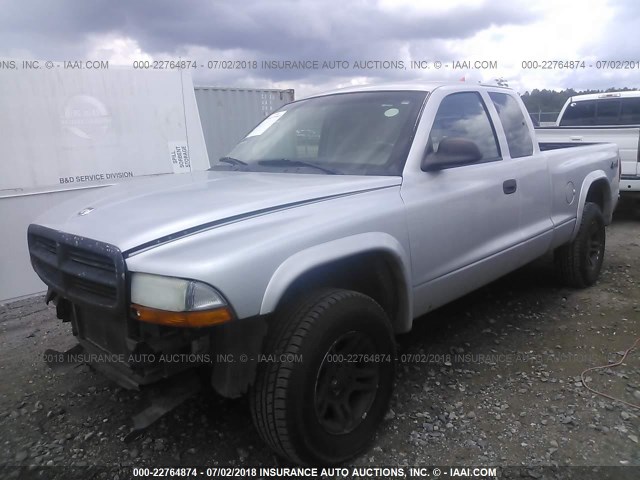 1D7HG12K84S662668 - 2004 DODGE DAKOTA SXT SILVER photo 2