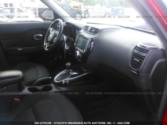 KNDJP3A53F7812257 - 2015 KIA SOUL + RED photo 5