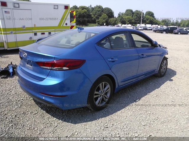 5NPD84LF9HH115616 - 2017 HYUNDAI ELANTRA SE/VALUE/LIMITED BLUE photo 4