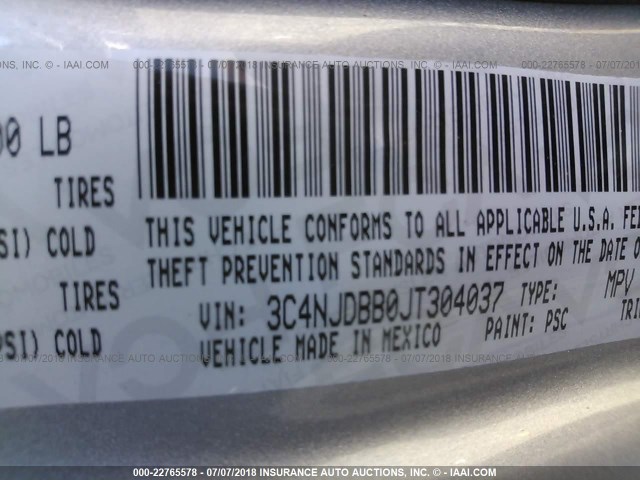 3C4NJDBB0JT304037 - 2018 JEEP COMPASS LATITUDE 灰色 照片 9