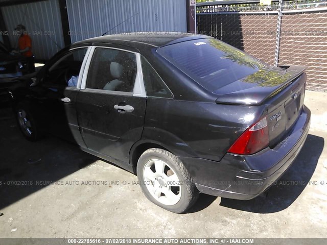1FAHP34N07W197478 - 2007 FORD FOCUS ZX4/S/SE/SES 黑色 照片 3