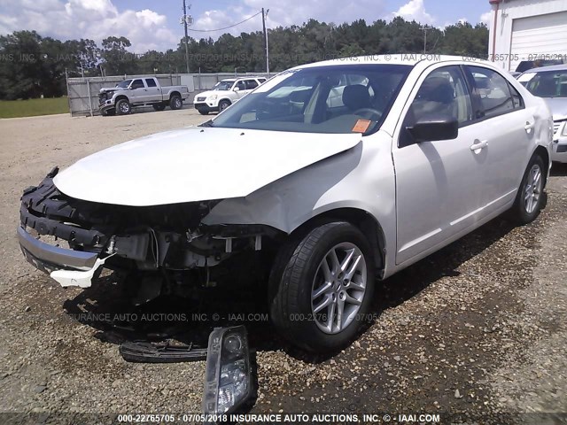 3FAHP0GA9CR225864 - 2012 FORD FUSION S WHITE photo 2