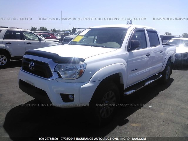 3TMLU4EN6EM144329 - 2014 TOYOTA TACOMA DOUBLE CAB თეთრი ფოტო 2