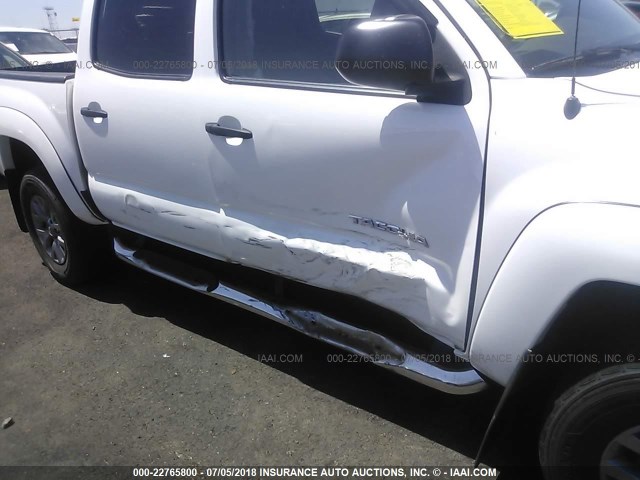 3TMLU4EN6EM144329 - 2014 TOYOTA TACOMA DOUBLE CAB WHITE photo 6