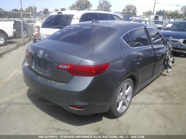 19VDE1F58DE000667 - 2013 ACURA ILX 20 PREMIUM GRAY photo 4