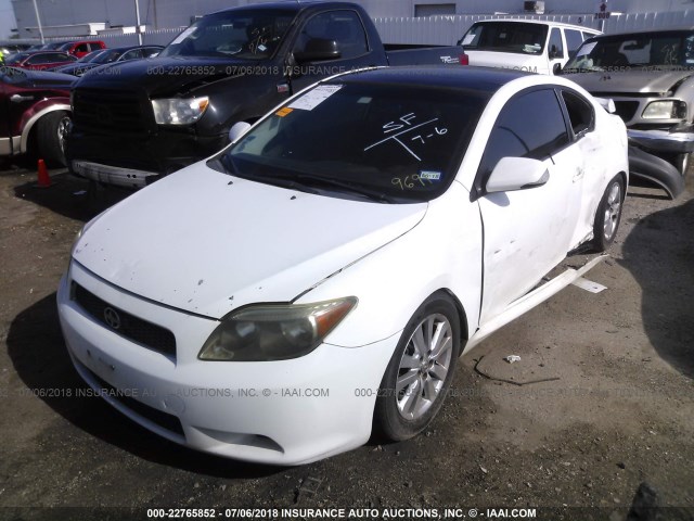 JTKDE177X60079691 - 2006 TOYOTA SCION TC WHITE photo 2