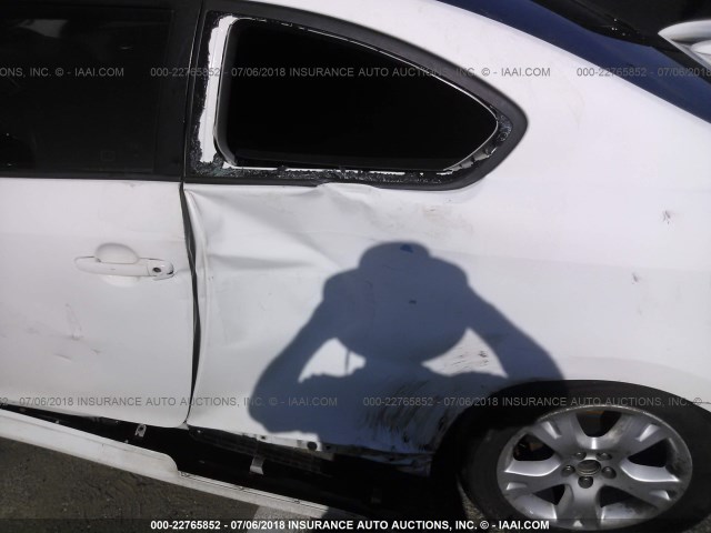 JTKDE177X60079691 - 2006 TOYOTA SCION TC 白色 照片 6