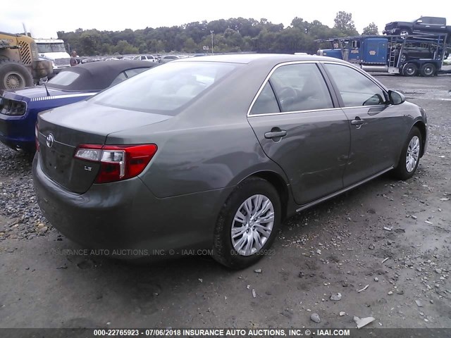 4T1BF1FK0EU856058 - 2014 TOYOTA CAMRY L/SE/LE/XLE 灰色 照片 4