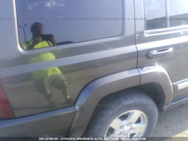 1J8HG48N76C352336 - 2006 JEEP COMMANDER Boz foto 6