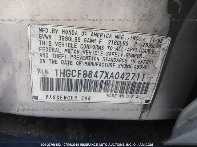 1HGCF8647XA042711 - 1999 HONDA ACCORD DX SILVER photo 9