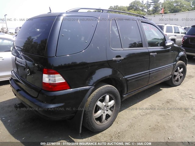 4JGAB57E04A486298 - 2004 MERCEDES-BENZ ML 350 BLACK photo 4