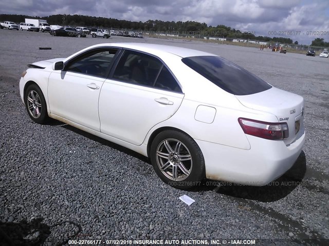 JTNBE46K473000341 - 2007 TOYOTA CAMRY NEW GENERAT CE/LE/XLE/SE WHITE photo 3