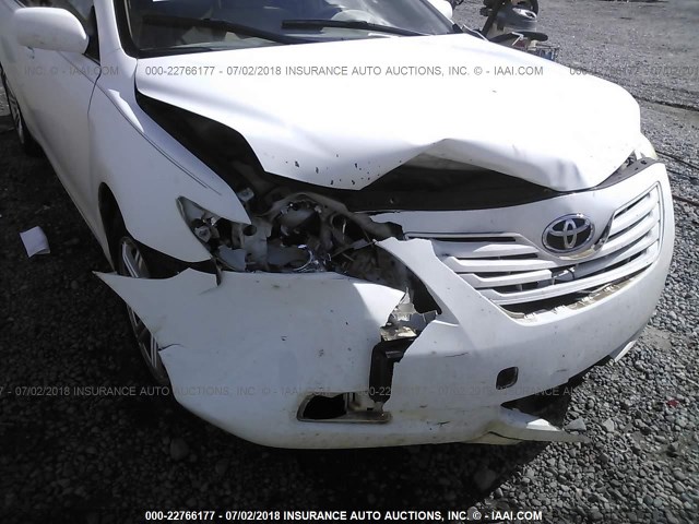 JTNBE46K473000341 - 2007 TOYOTA CAMRY NEW GENERAT CE/LE/XLE/SE WHITE photo 6
