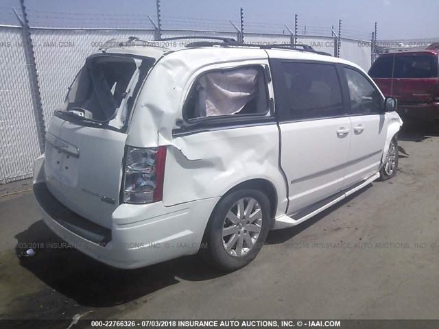 2A4RR5DX1AR136477 - 2010 CHRYSLER TOWN & COUNTRY TOURING WHITE photo 4