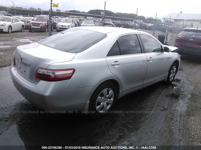 4T1BE46K38U243859 - 2008 TOYOTA CAMRY CE/LE/XLE/SE SILVER photo 4